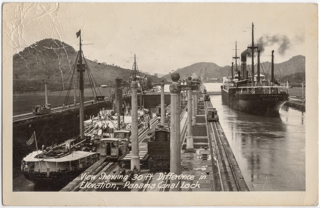 Vista de las esclusas del Canal de Panamá